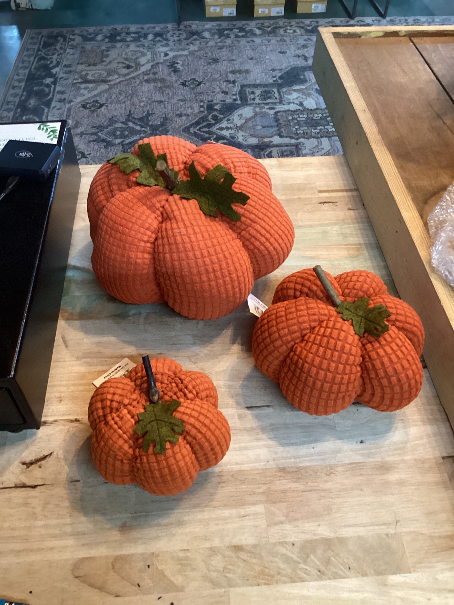 Small Waffle Weave Orange Pumpkin w/stem
