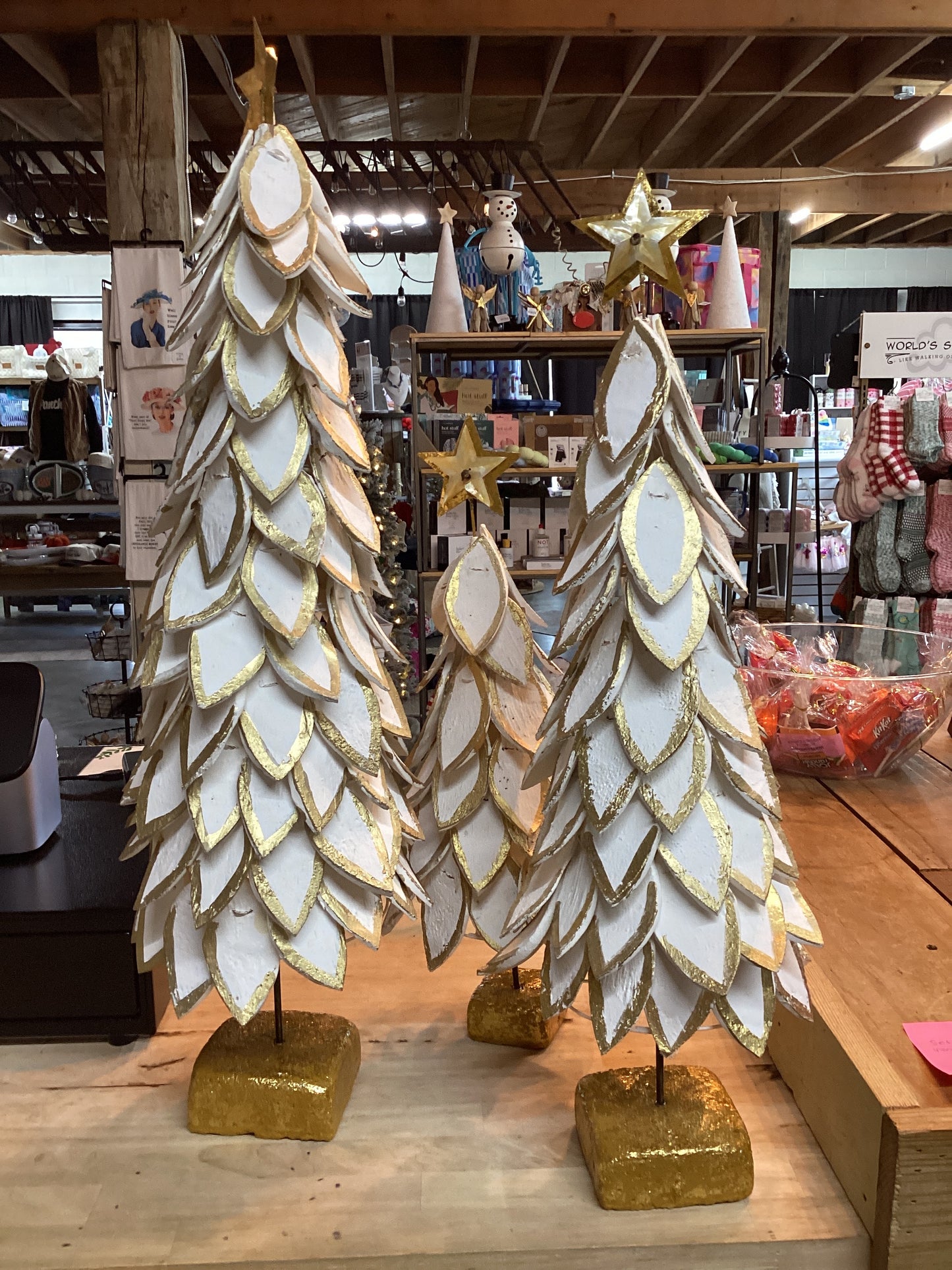 SET OF 3 WHITE COCONUT TREES