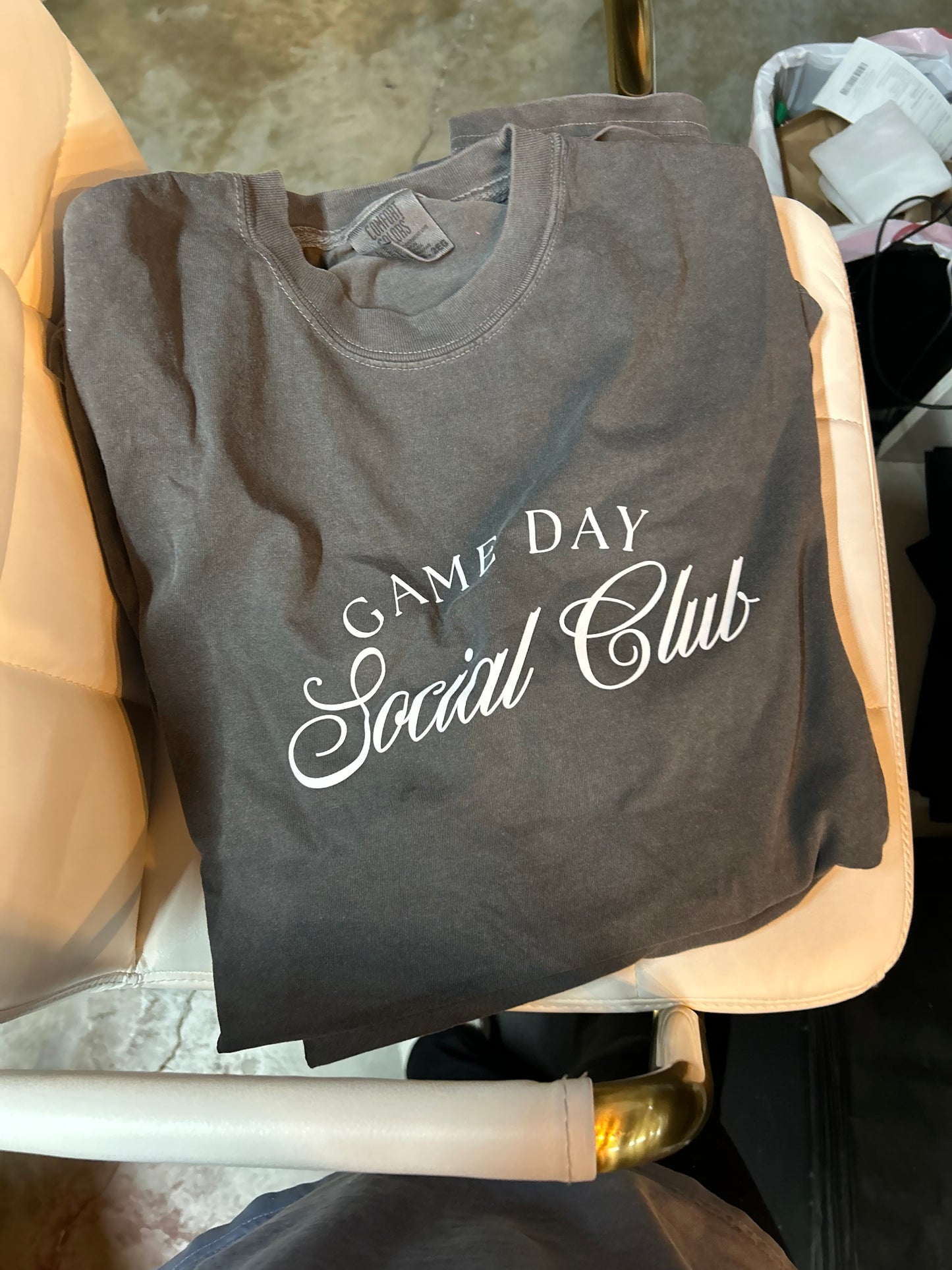 GAME DAY SOCIAL CLUB GRAPHIC TEE