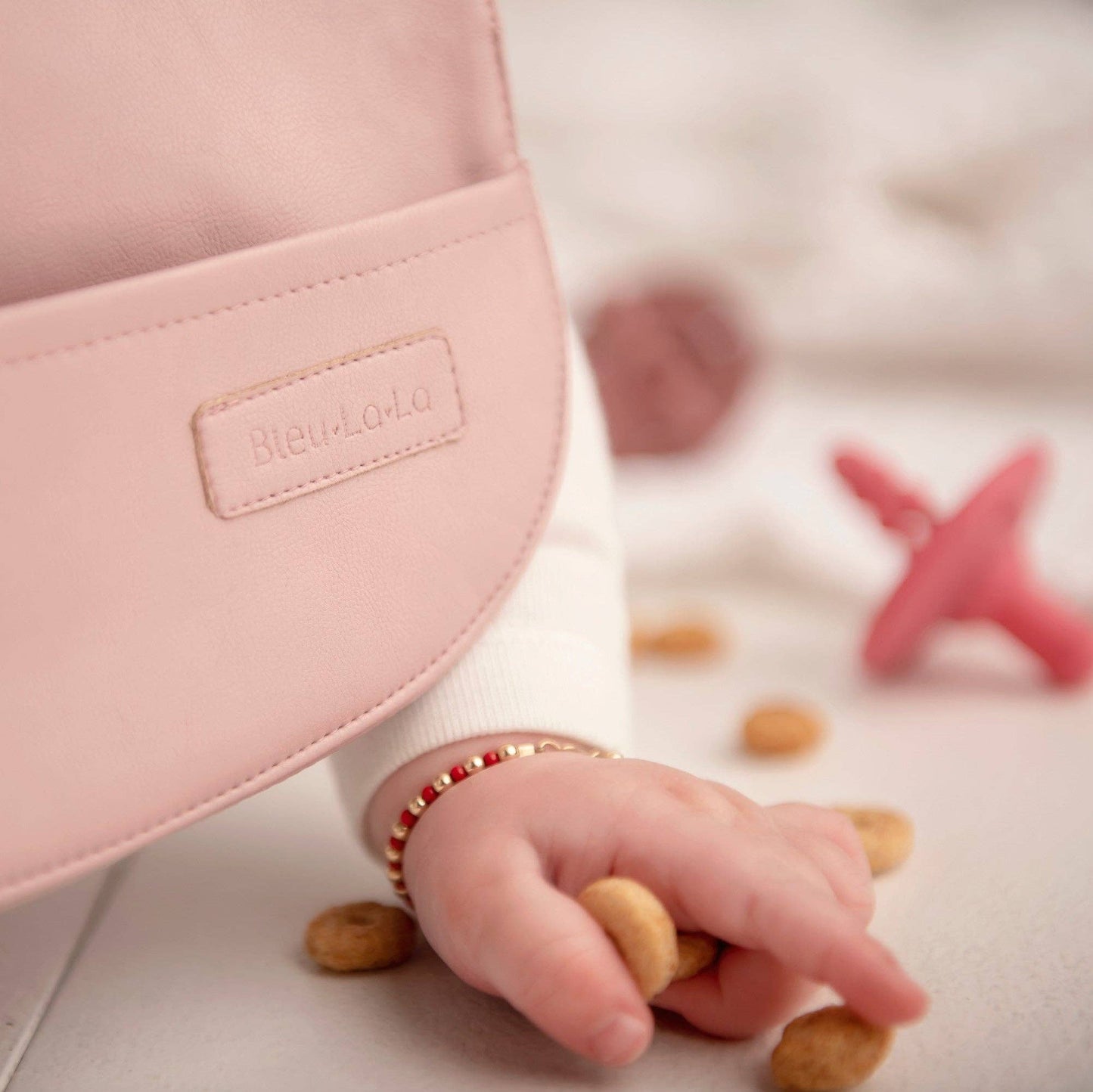 Bleu La La - Classic -Vegan leather bib 0-12 months