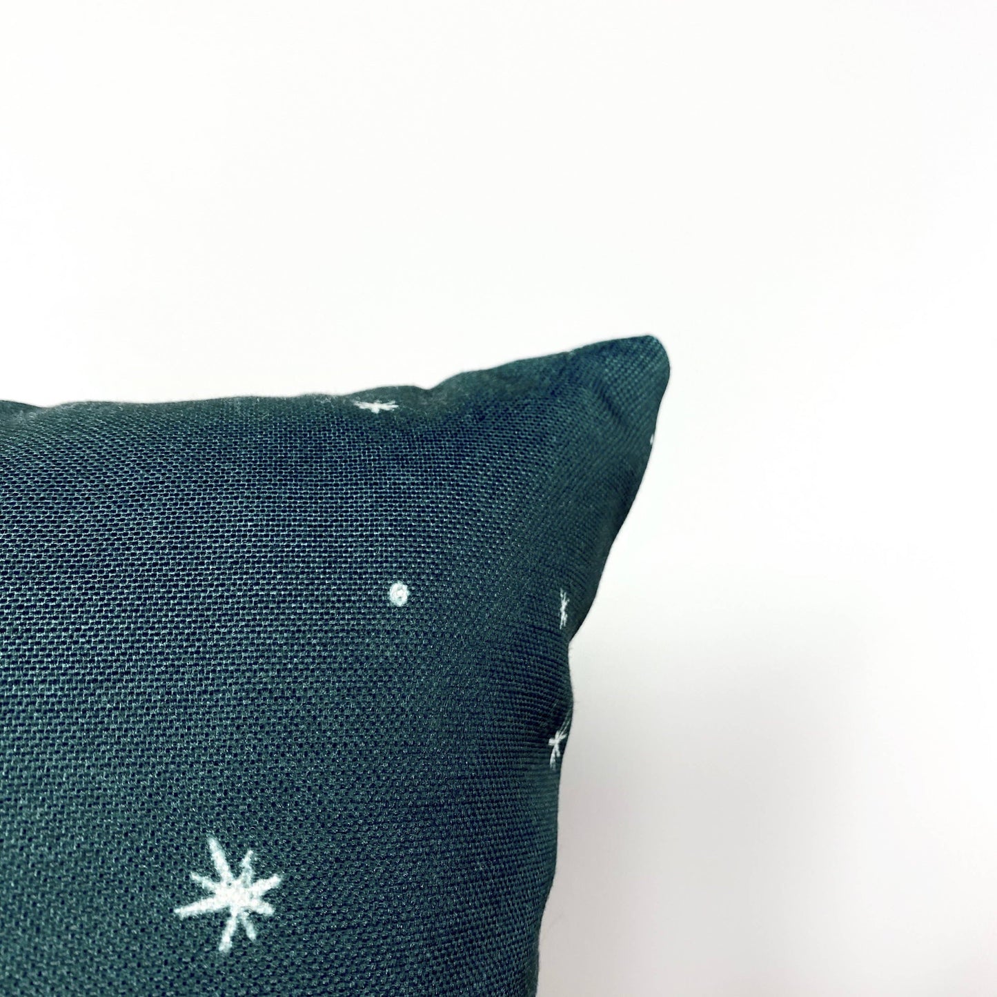 UniikPillows - Green Nordic Pine Christmas Tree | Pillow Cover | Personalized Gift | Rustic Christmas Decor | Best Friend Christmas Gift | Christmas Gift