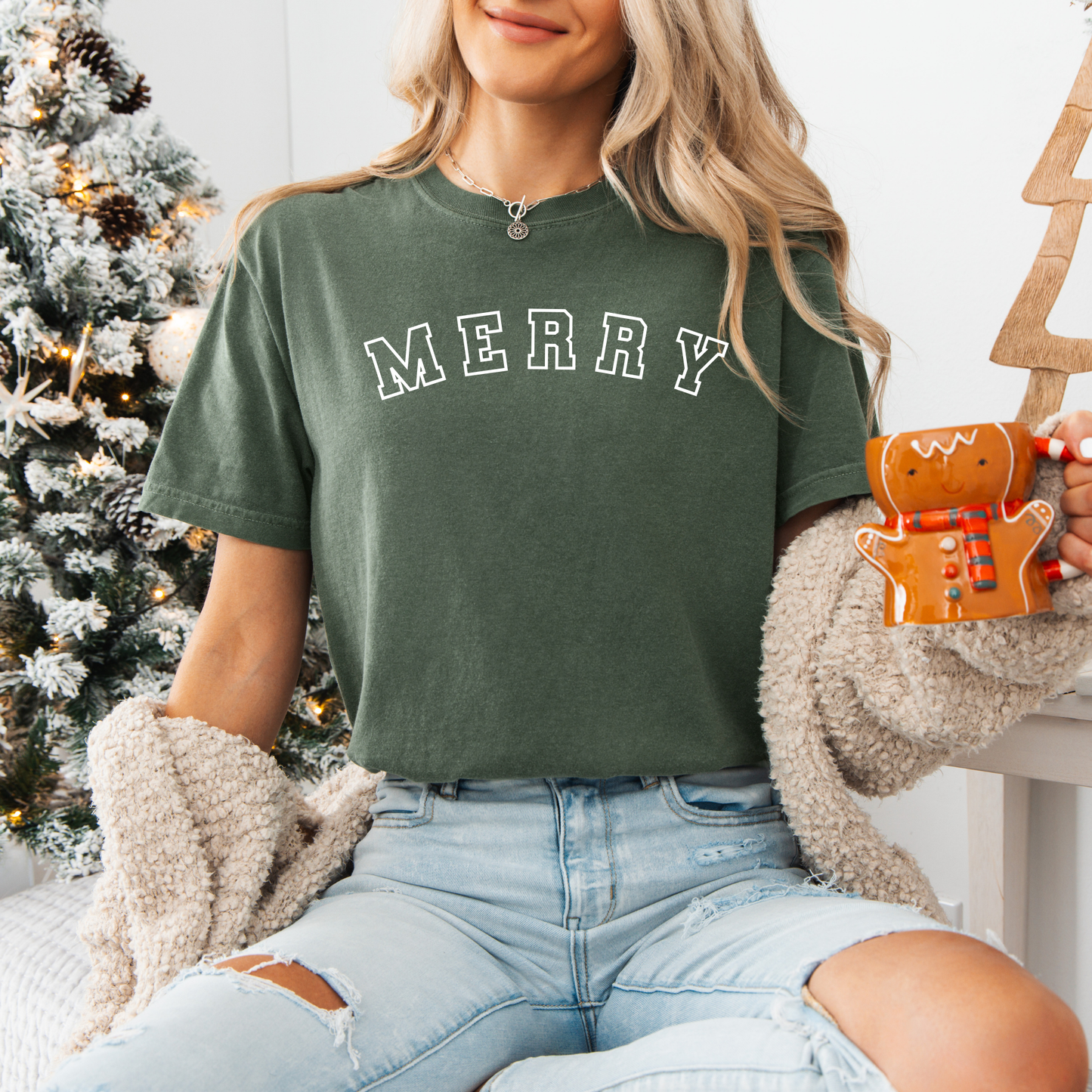 The Arena Cantina - Merry T-Shirt, Christmas Tee, Holiday