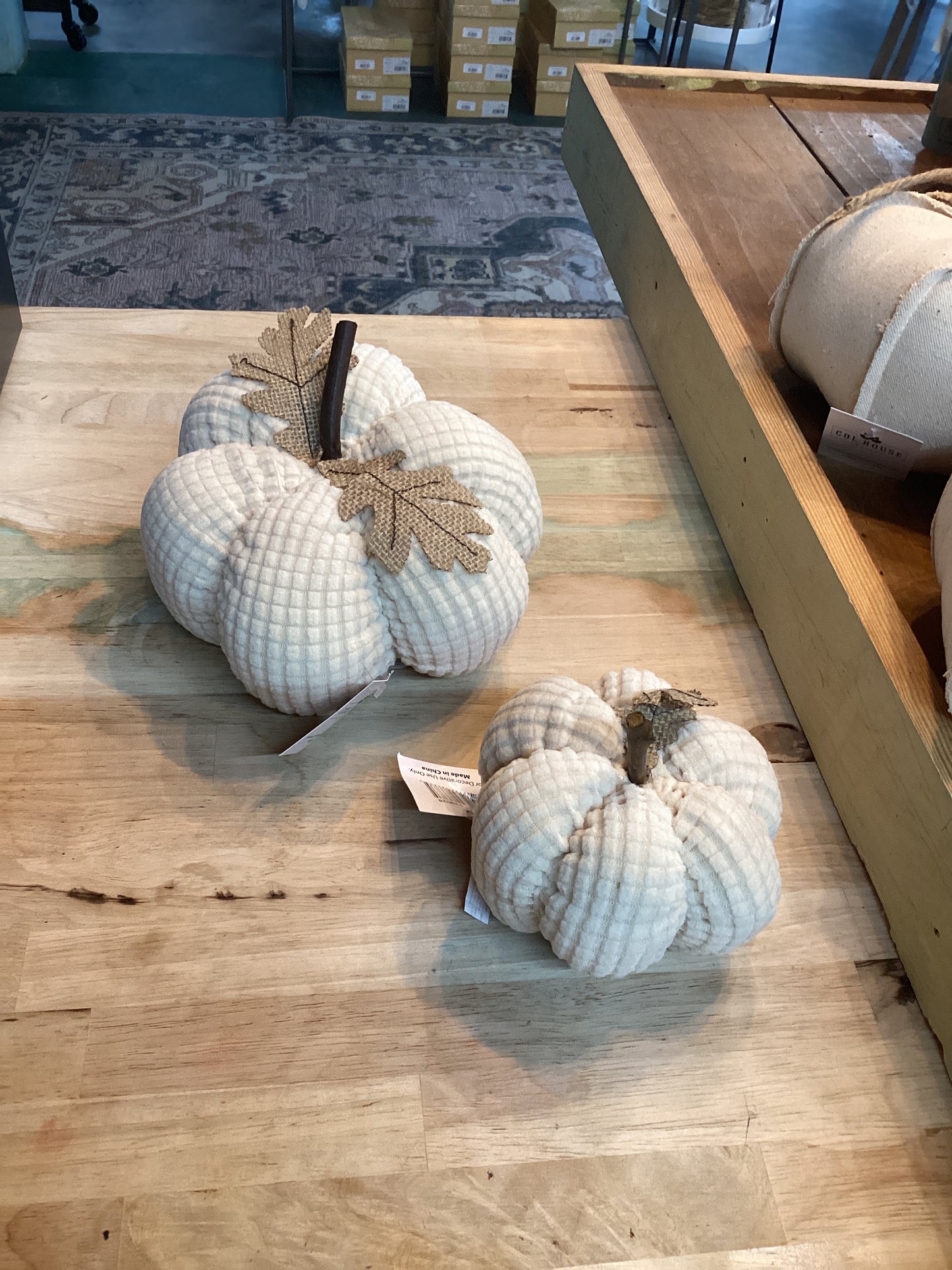 Medium Ivory Waffle Weave Pumpkin w/Burlap leaves