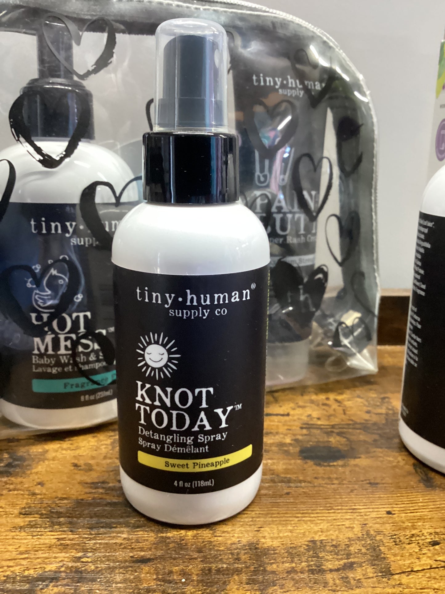Tiny human/knot today/detangling spray/sweet pineapple