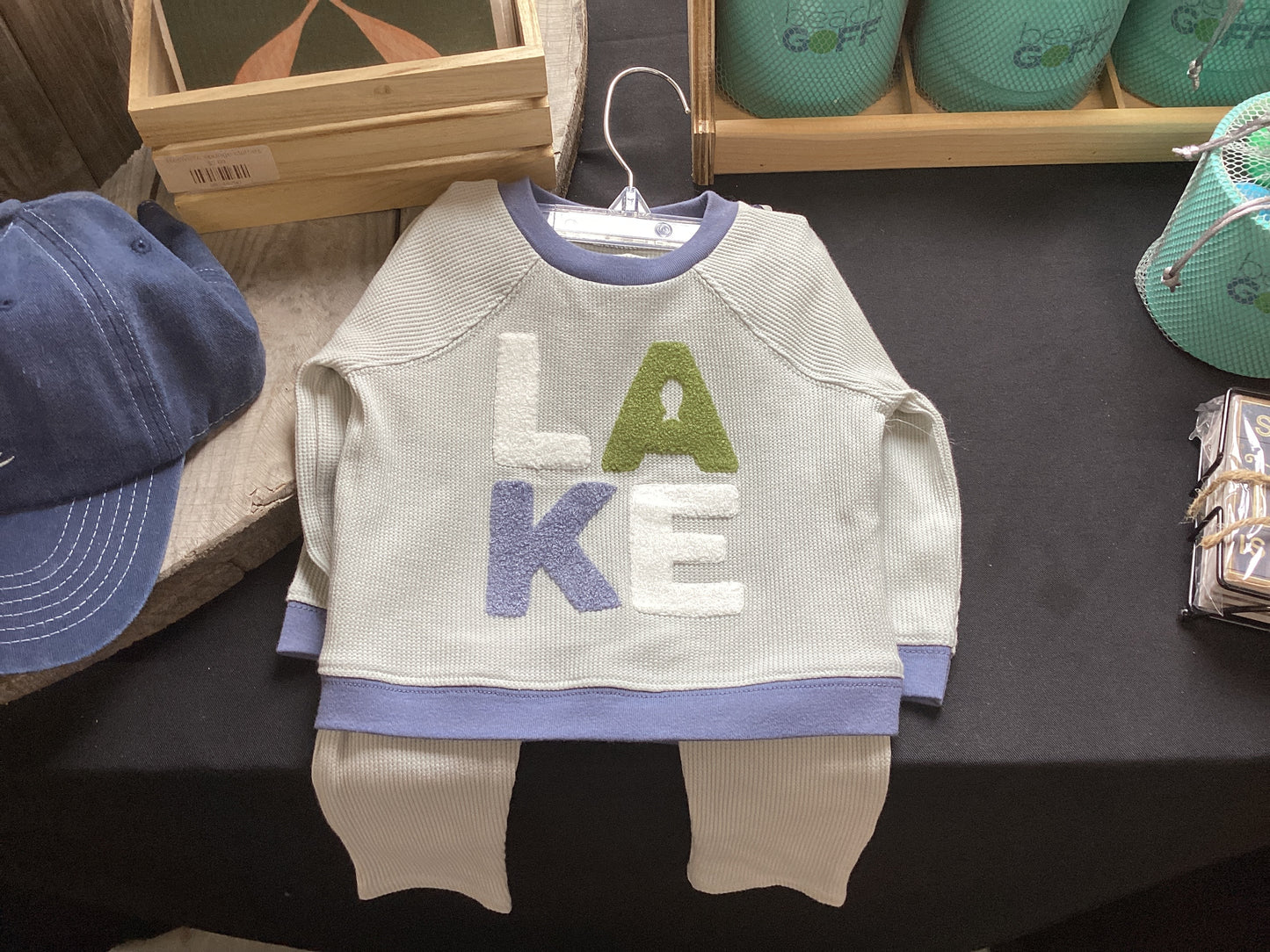 LAKE APPLIQUÉ PANT SET