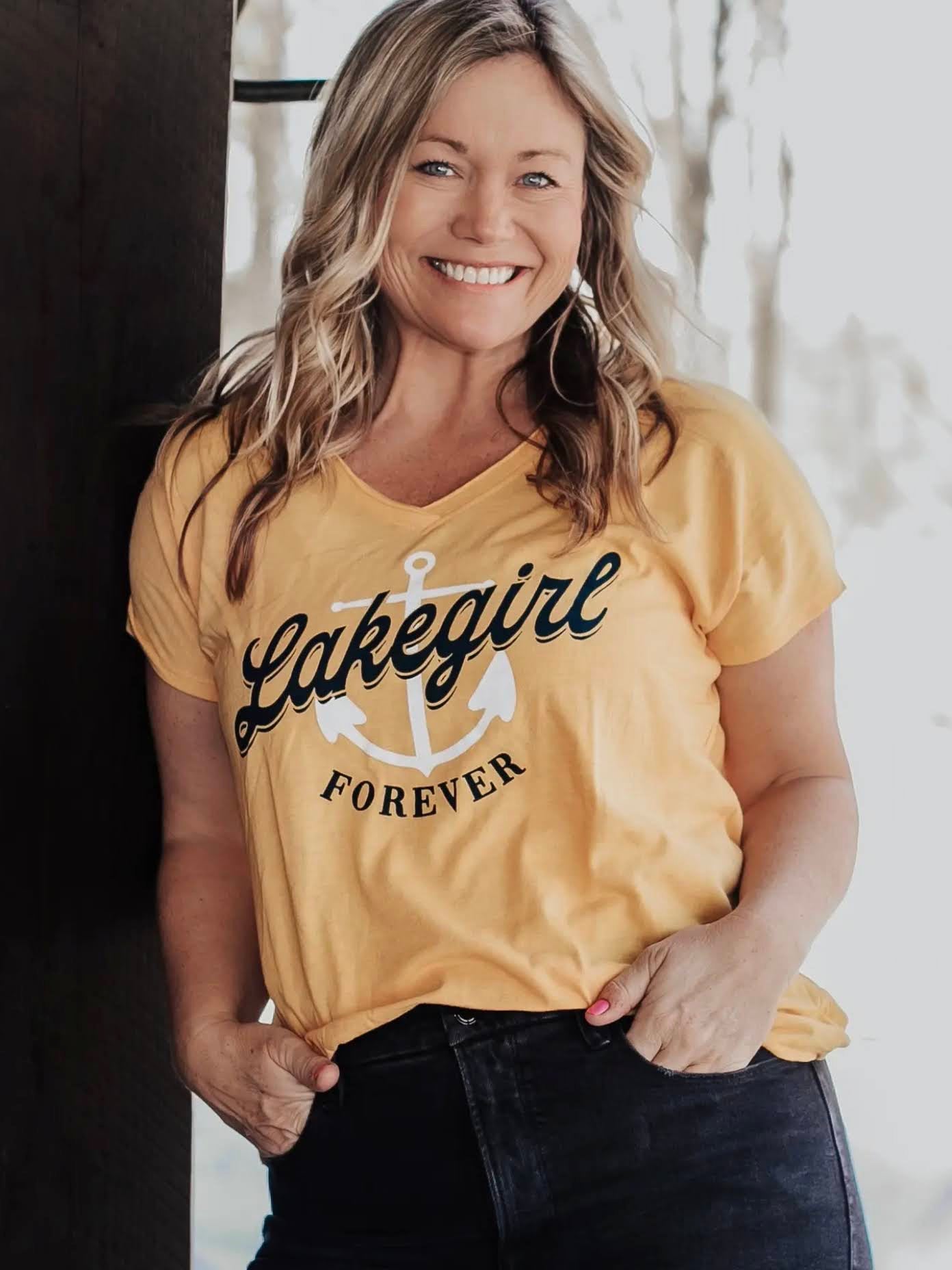Lake Girl V-neck in Dandelion