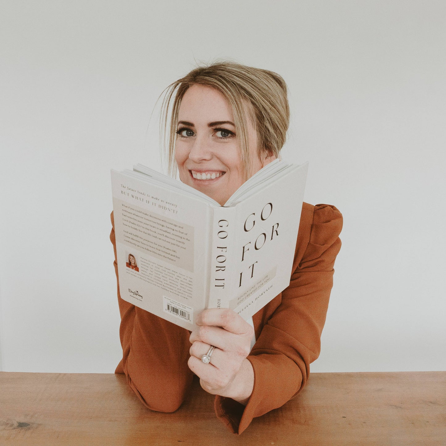 Sweet Water Decor - Go For It: 90 Devotions to Boldly Live the Life God Created