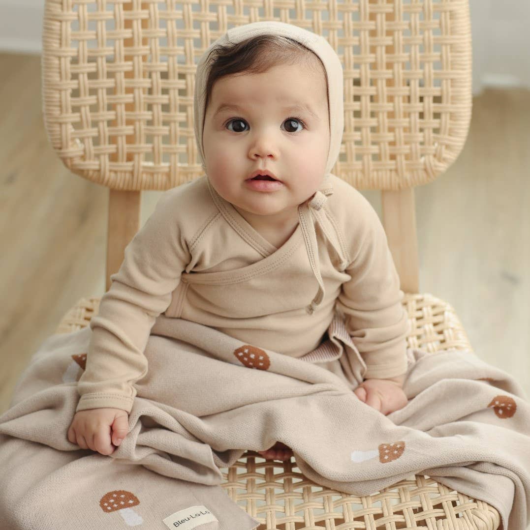 Bleu La La - 100% Luxury Cotton Swaddle Receiving Baby Blanket - Mushroom