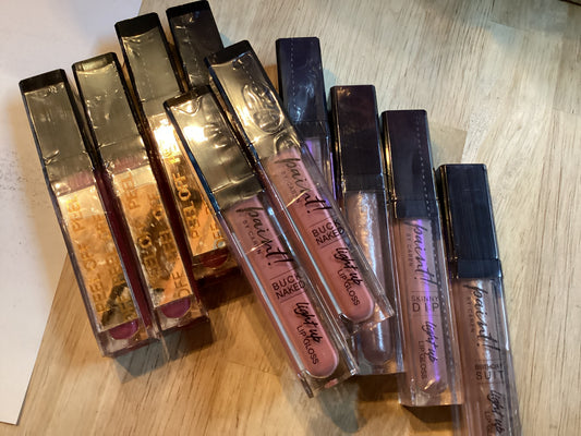 Paint by Caren- light up lip gloss
