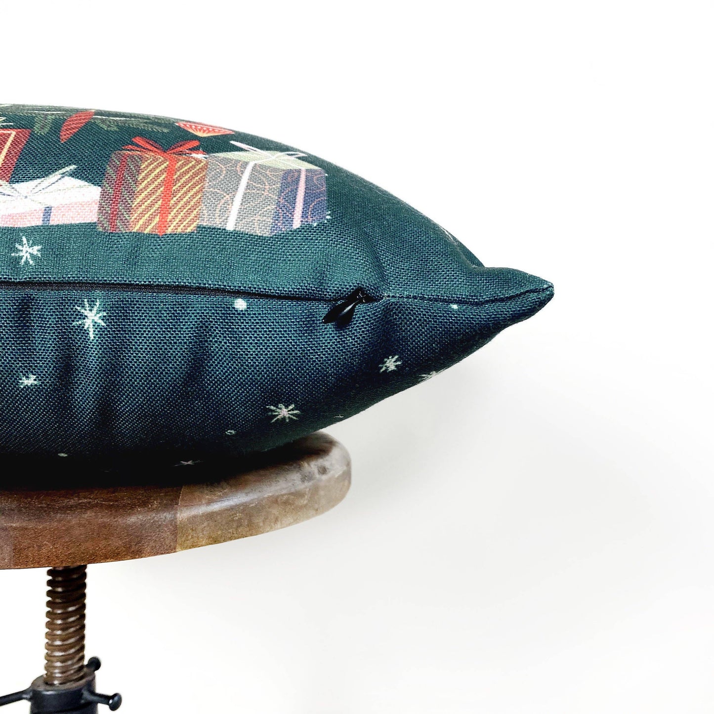 UniikPillows - Green Nordic Pine Christmas Tree | Pillow Cover | Personalized Gift | Rustic Christmas Decor | Best Friend Christmas Gift | Christmas Gift