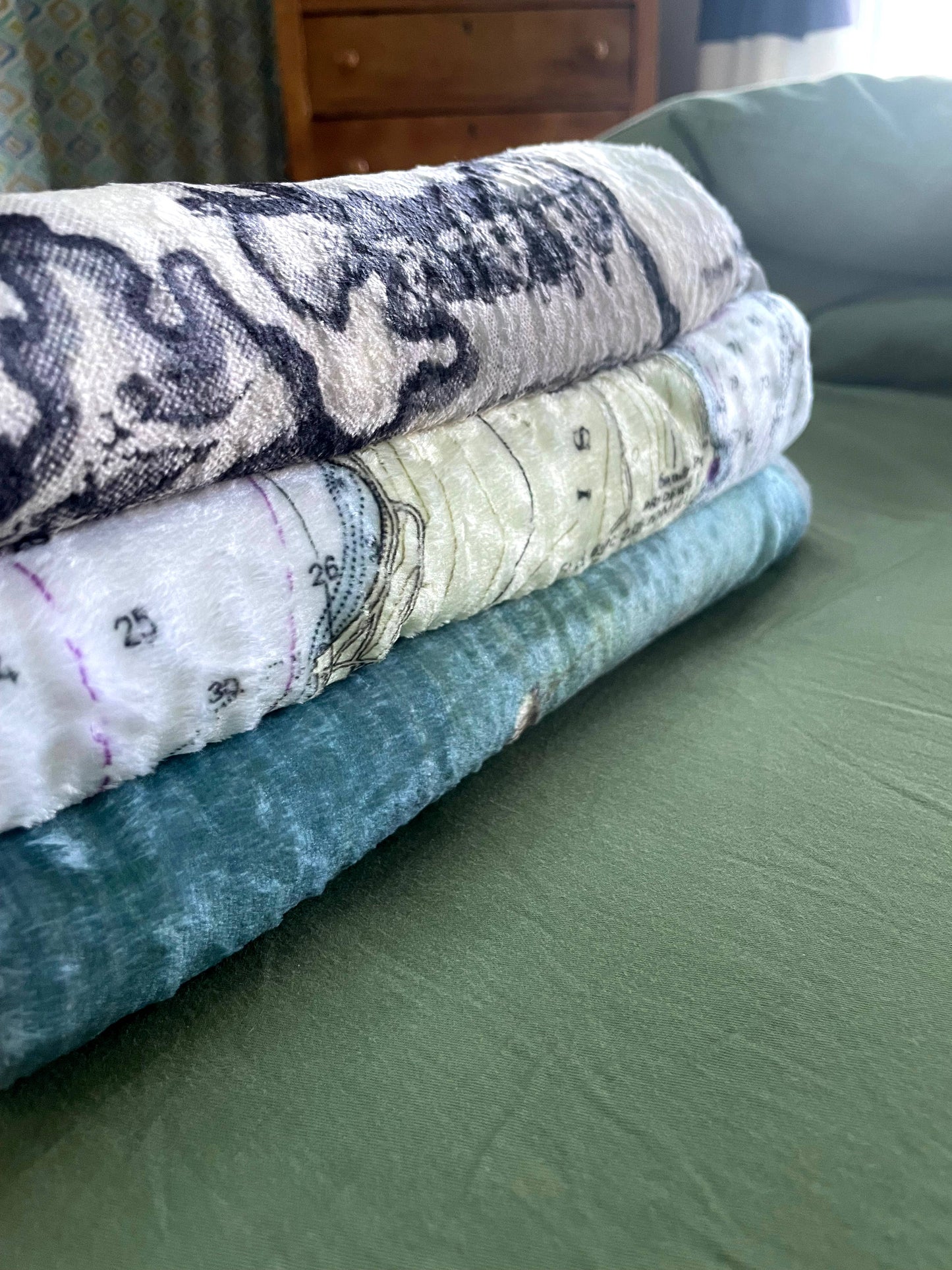 Maritime Tribes LLC - Blanket 4' x 5' -> Silk-Touch Fleece