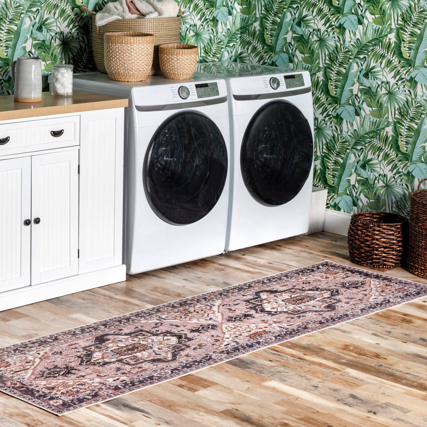 nuLOOM - Sasha Machine Washable Medallion Area Rug